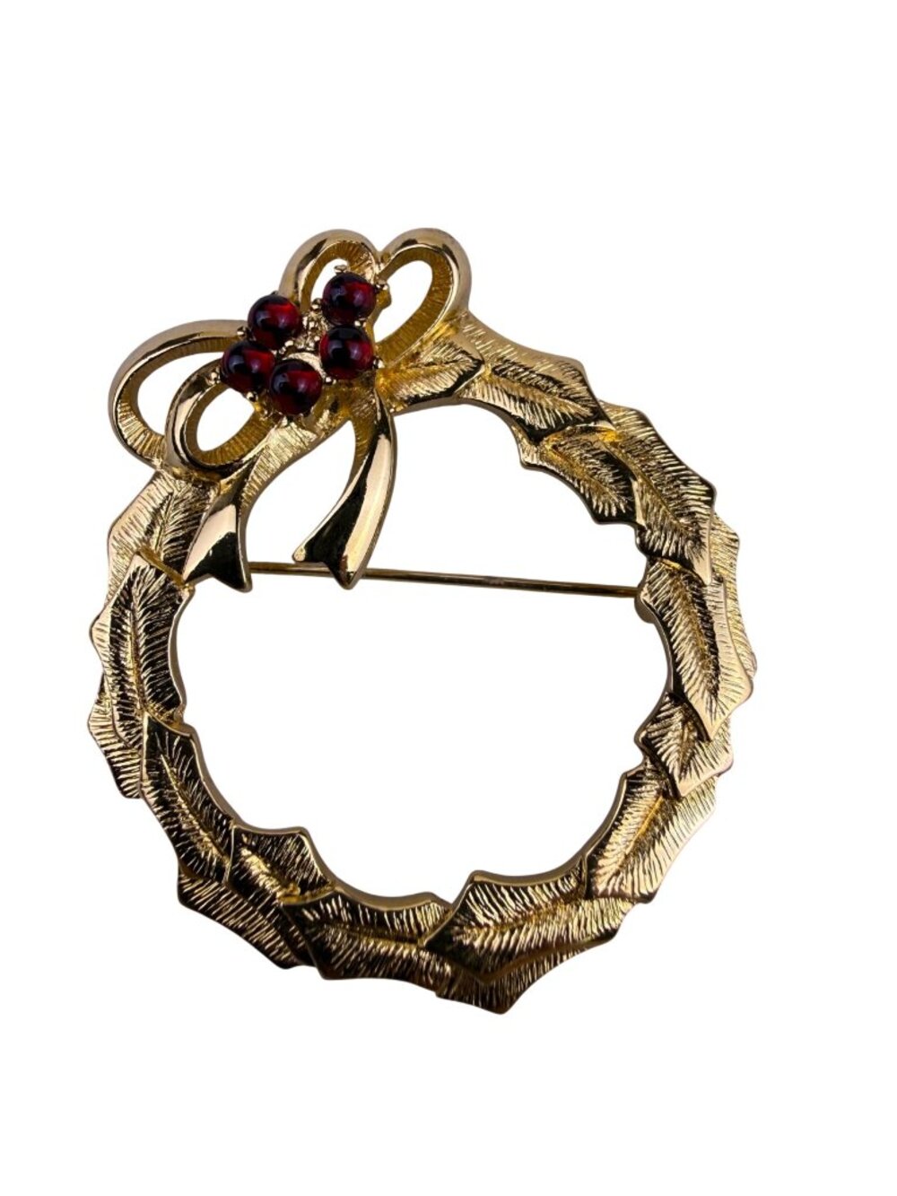 Monet Womens Gold Tone Red Glass Holly Wreath Brooch Leaf Berry Bow Design